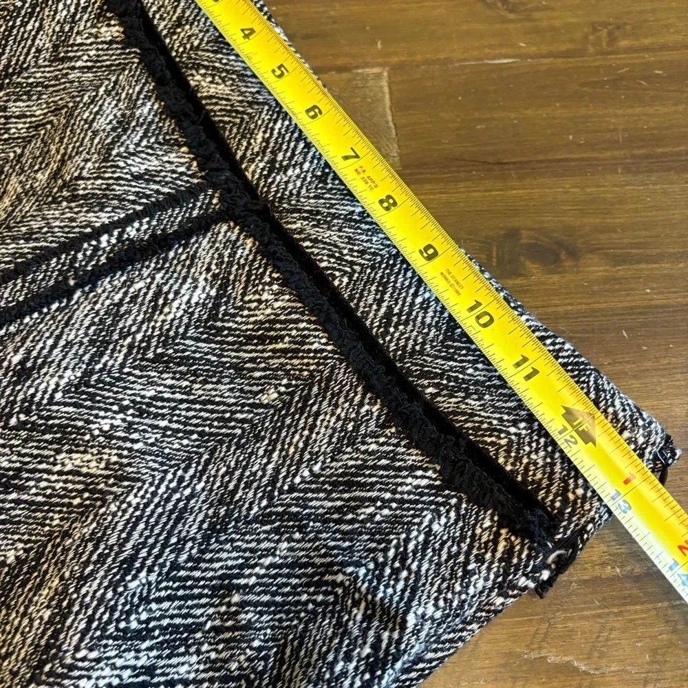 Zara Ausie Blogger Favorite Tweed Pencil Skirt Knee Textured Classy Old Money S